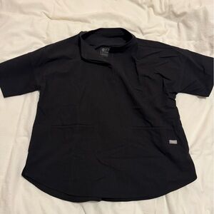 Women’s Figs wide-fit scrub top Black Small